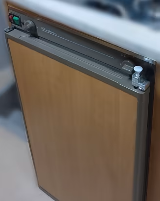 Frigorifero trivalente da 70 litri - Electrolux