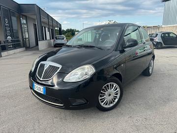 Lancia Ypsilon 1.4 Platino Ecochic GPL