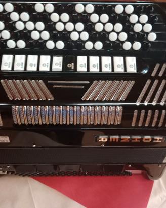 fisarmonica marca Hohner 120 bassi. 11 registri 5e