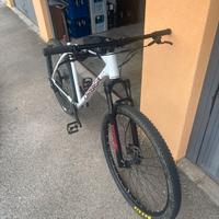 Mountain Bike Orbea Alma H30 MTB XL seminuova