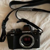 Olympus OM-D E-M10II