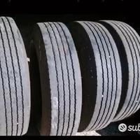 4 gomme usate autocarro 245 70 19.5 michelin