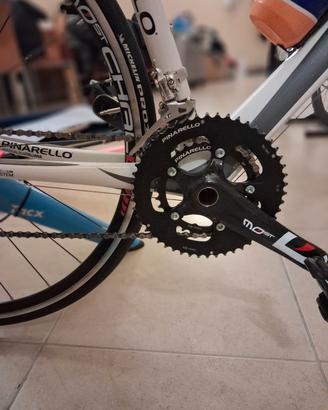 Pinarello FP3 con telaio in carbonio. 