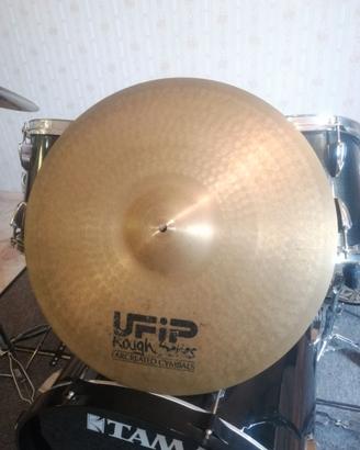 UFIP Rough Series Ride 20" e Crash 17" + custodia