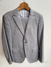Completo grigio chiaro 46