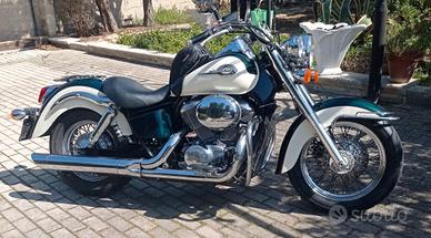 Honda Shadow 750 american edition