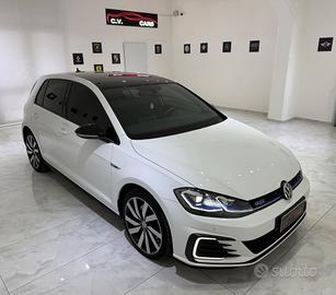 VOLKSWAGEN GOLF GTE UNICO PROPRIETARIO