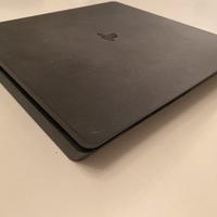 Playstation 4 e accessori