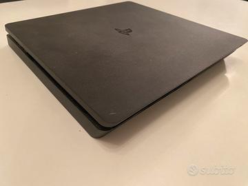 Playstation 4 e accessori