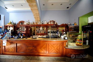 Bar nella piazza centrale di Cittaducale