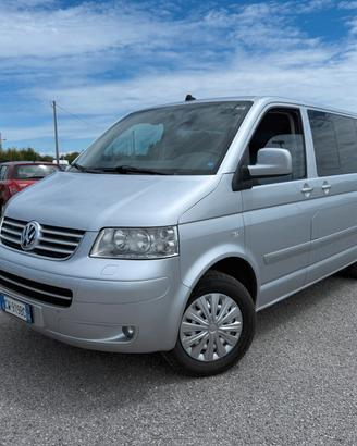 Volkswagen Transporter 2.5 TDI/174CV PC-TM Kombi