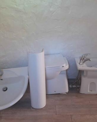 Sanitari bagno in buono stato
