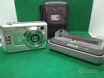 Fotocamera Casio EX-Z750 +Docking Station