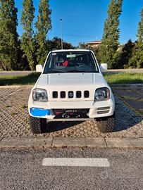 Suzuki Jimny 1.3 pronto per fuoristrada