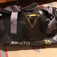 Borsa impermeabile MUSTO x Vela sport acquatici