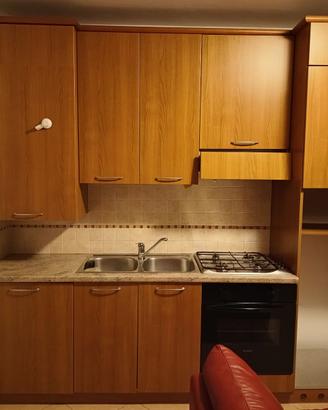 Mobilio cucina con gas e forno