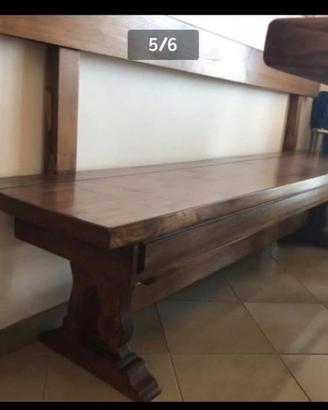 Sedie e cassapanca