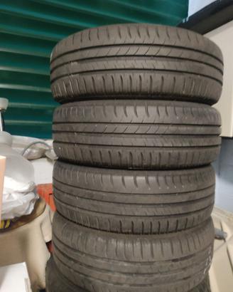 N°4 Gomme Michelin 185/60x15 H da Strada