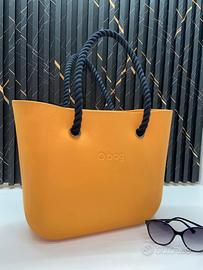 O bag originale gialla ocra con manici