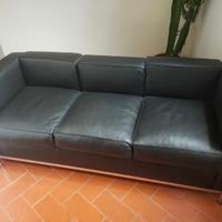 Divano Cassina LC2 3 posti in pelle nera