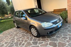 GOLF 1.6 benzina/metano