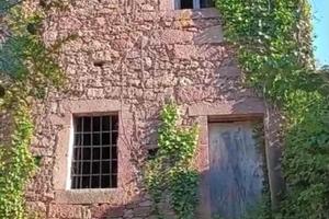 casa in trachite 