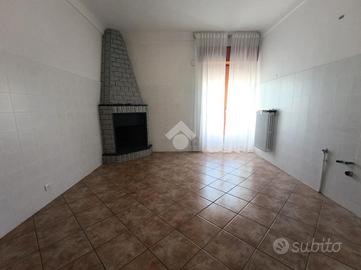 4 LOCALI A CEGLIE MESSAPICA