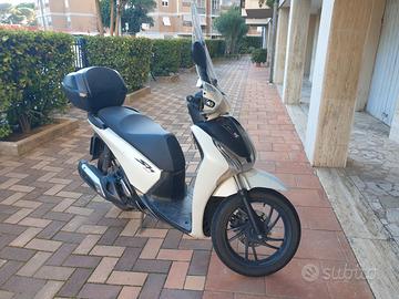 Honda SH 150 - 2015