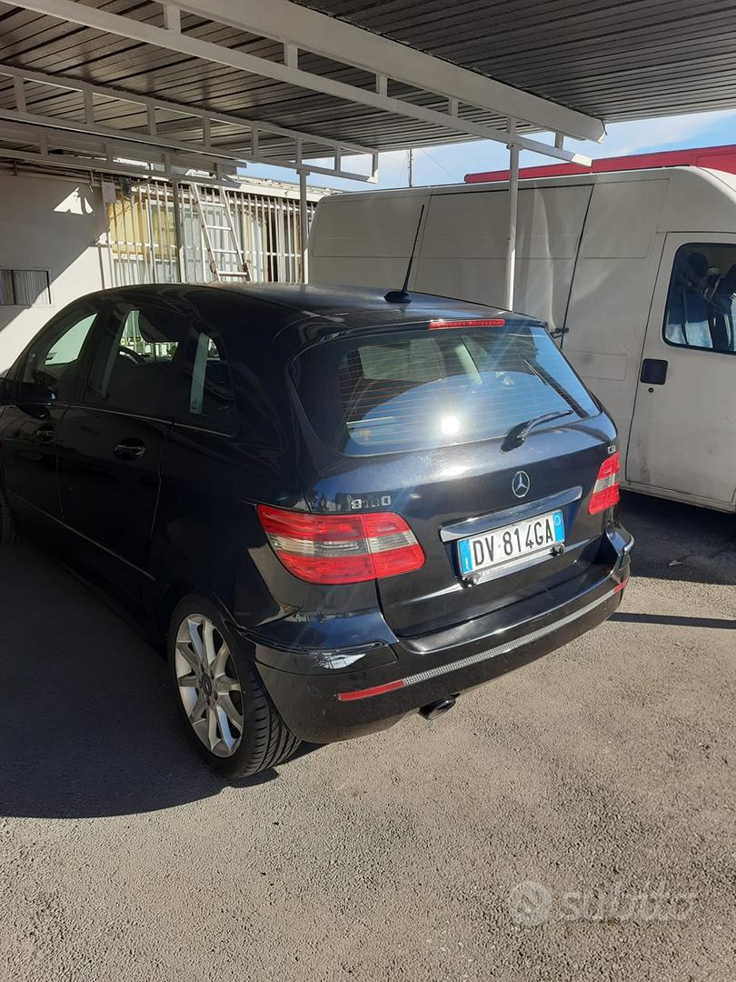 Mercedes-Benz B-Class 2009 photo 3