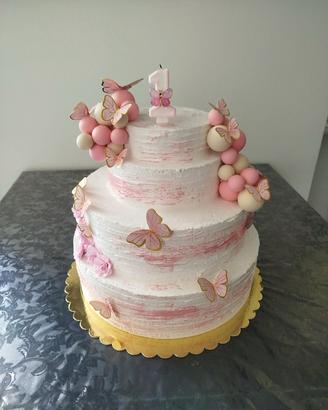 torta scenografica effetto panna 