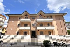 3 LOCALI A SAN GIORGIO DEL SANNIO