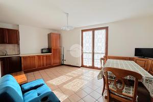 3 LOCALI A VEZZA D'OGLIO