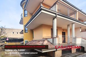 Striano Ampia villa semi indipendente