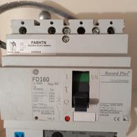 Interruttore Magnetotermico GE Record Plus FD160 -