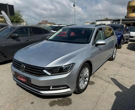 VOLKSWAGEN Passat Variant 2.0 TDI DSG Executive