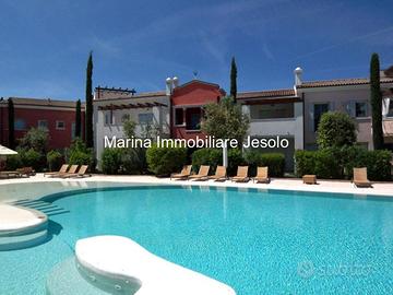 SIGNORILE APPARTAMENTO CON PISCINA