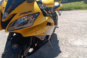 Yamaha yzf r6 LIMITED EDITION 