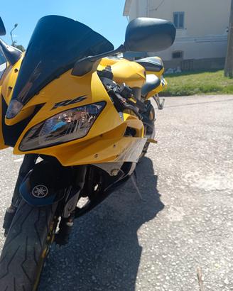Yamaha yzf r6 LIMITED EDITION 