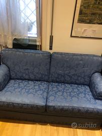 1 divano tre posti + 1 divano letto una piazza