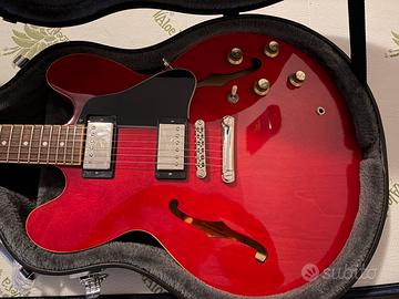 Epiphone ES-335 con custodia rigida