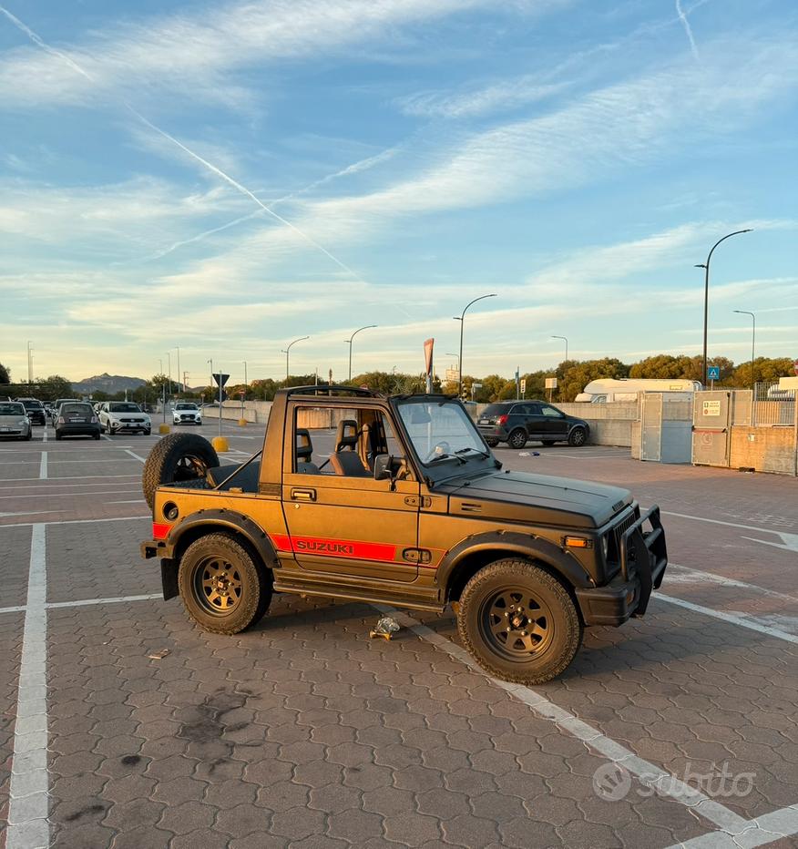 Suzuki Samurai