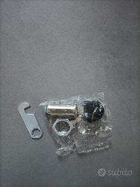 Serratura armadietto/cassetta lettere 30mm