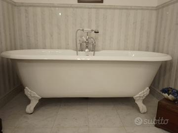 vasca in ghisa smaltata  con 4 piedi