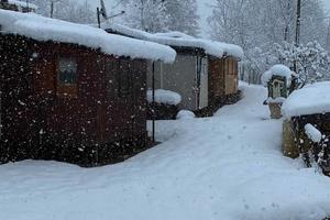 Bungalow con annessa roulotte