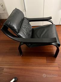 Poltrona Woodline Arflex disegnata da Marco Zanuso