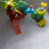 Gioco set parco giochi canino con personaggi