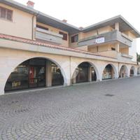 NEGOZIO A CASTREZZATO