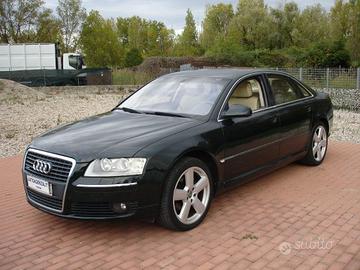 AUDI A8 3.0 V6 TDI quattro tiptronic