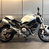 Ducati Monster 696 - 2010