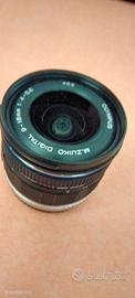 Obbiettivo grandangolare Olympus M.Zuiko